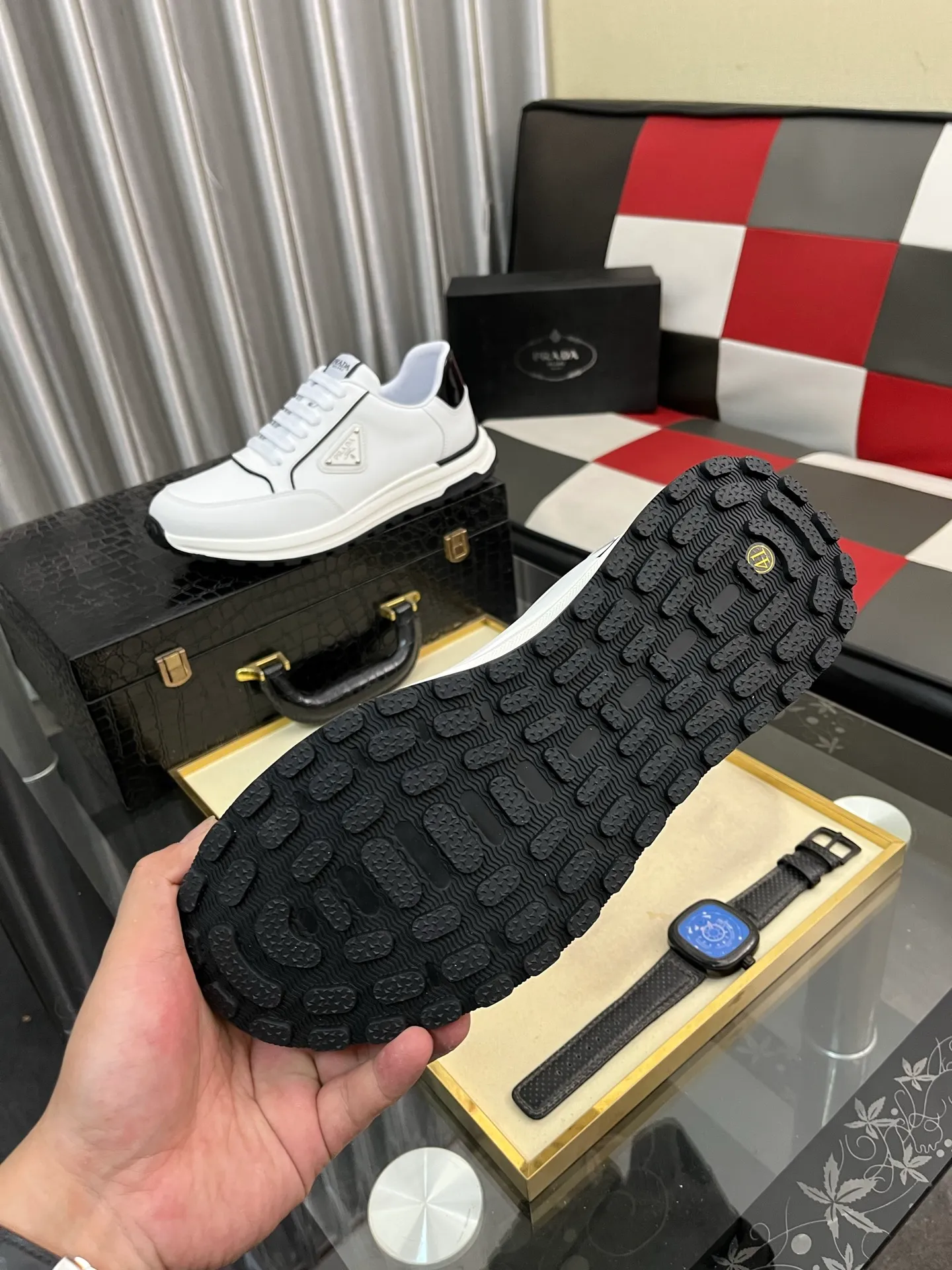Men's shoes 💰420⌚️⌚️【PRADA】Prada casual shoes, originally developed 1:1, made of high-mercerized cowhide with imported cowhide, silk sheepskin lining, rubber outsole, comfortable and soft on the foot, size: 38-442️⃣Colors available